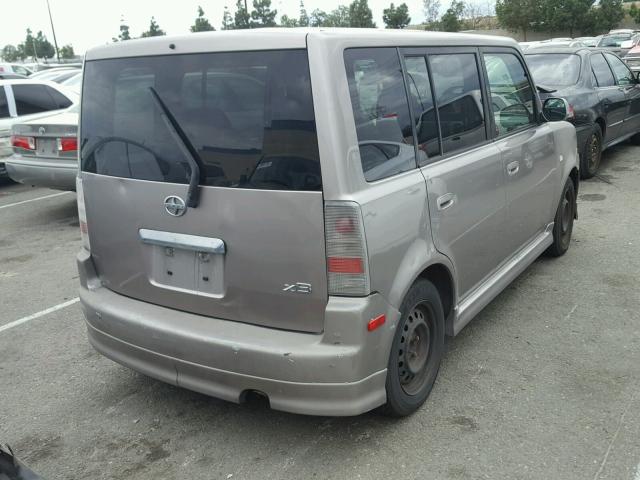 JTLKT324650207862 - 2005 TOYOTA SCION XB SILVER photo 4