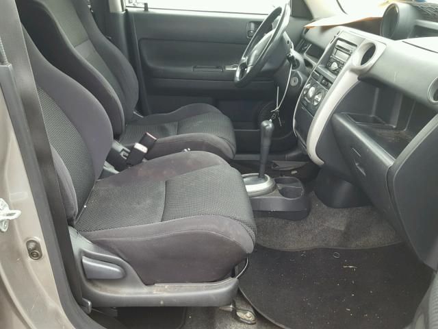 JTLKT324650207862 - 2005 TOYOTA SCION XB 银色 照片 5