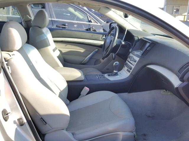 JNKCV64EX8M117885 - 2008 INFINITI G37 BASE SILVER photo 5