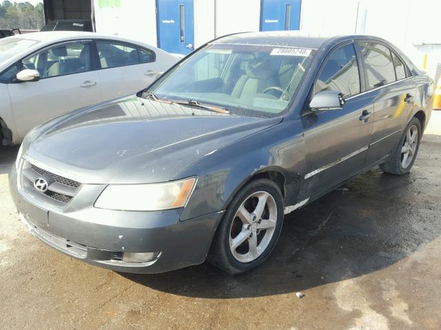 5NPEU46F27H185338 - 2007 HYUNDAI SONATA SE GRAY photo 2