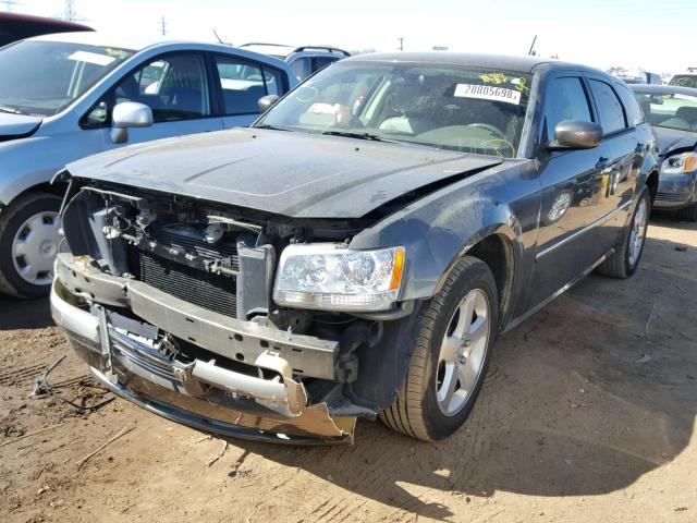 2D4GZ37V68H221894 - 2008 DODGE MAGNUM SXT GRAY photo 2