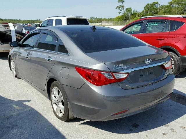 5NPEC4AC2DH610228 - 2013 HYUNDAI SONATA SE GRAY photo 3