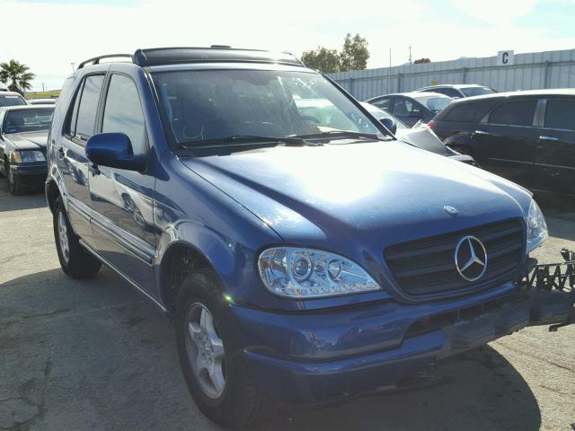 4JGAB54E31A257341 - 2001 MERCEDES-BENZ ML 320 BLUE photo 1