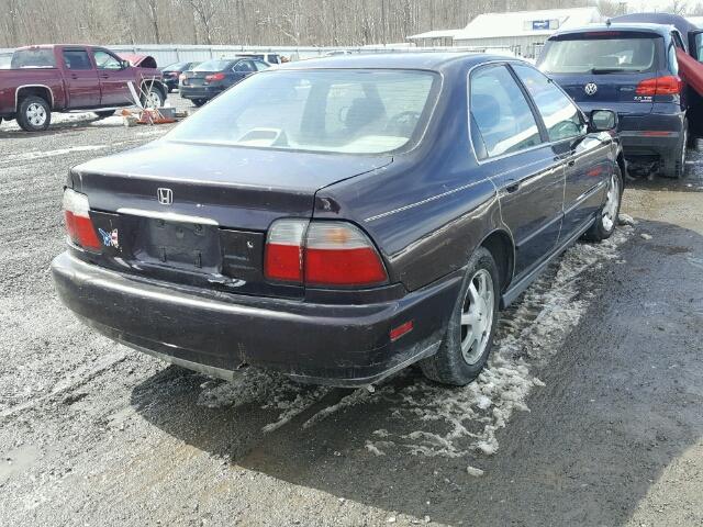 1HGCD5608VA134893 - 1997 HONDA ACCORD SE PURPLE photo 4