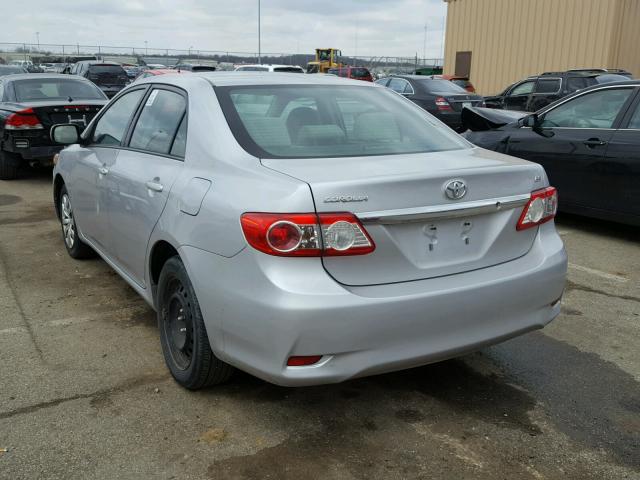 2T1BU4EE5CC787420 - 2012 TOYOTA COROLLA BA SILVER photo 3