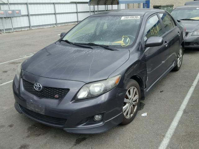 1NXBU40E79Z149913 - 2009 TOYOTA COROLLA BA GRAY photo 2