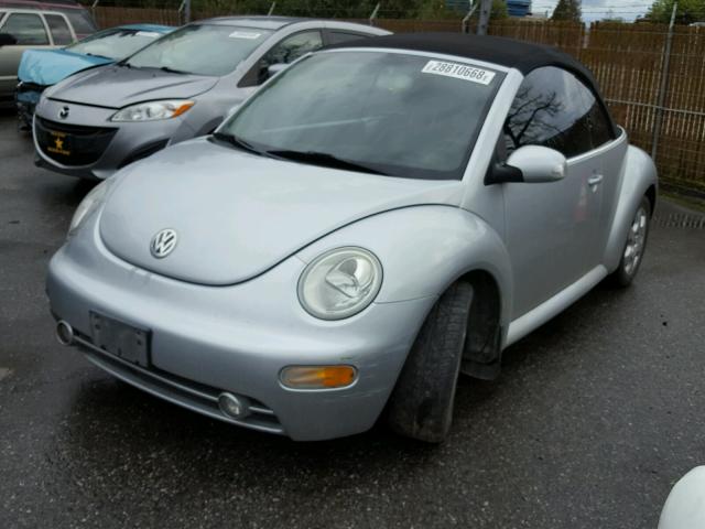 3VWCK21Y73M310488 - 2003 VOLKSWAGEN NEW BEETLE SILVER photo 2