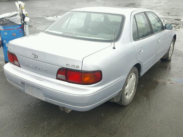 JT2GK13E0S0120611 - 1995 TOYOTA CAMRY XLE GRAY photo 4