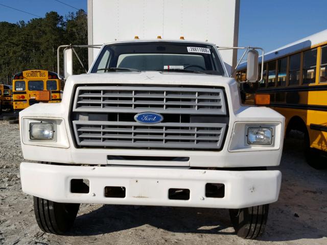 1FDXK74C4RVA42897 - 1994 FORD F700 F WHITE photo 9