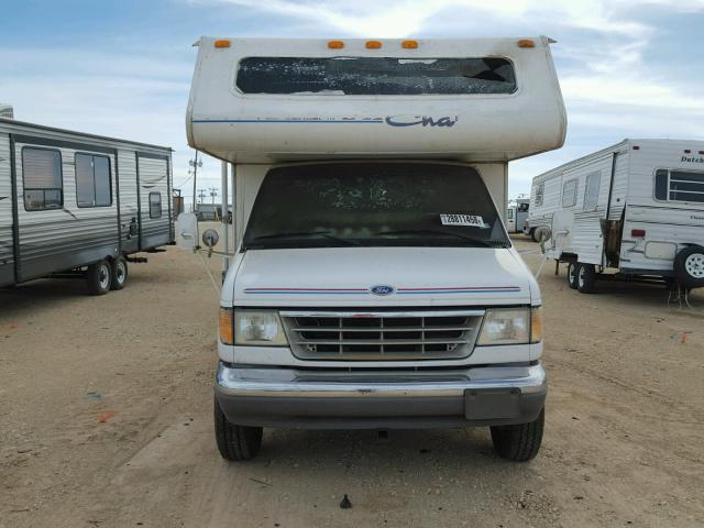 1FDKE30G0THA49998 - 1996 FORD ECONOLINE WHITE photo 9