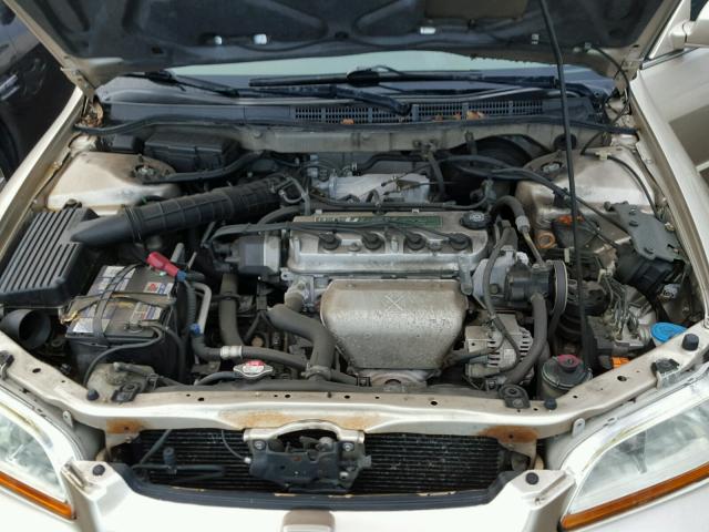 JHMCG667XYC026470 - 2000 HONDA ACCORD EX GOLD photo 7