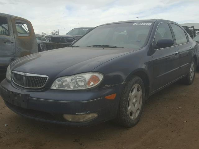 JNKCA31A01T029628 - 2001 INFINITI I30 BLUE photo 2