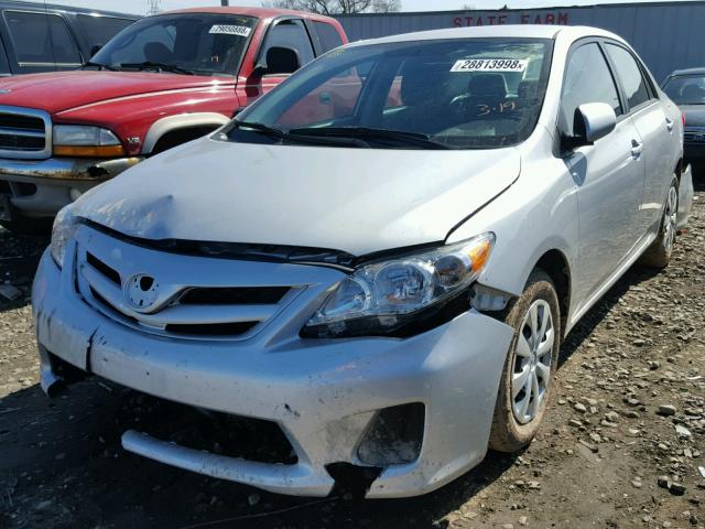 2T1BU4EE5BC755162 - 2011 TOYOTA COROLLA BA SILVER photo 2