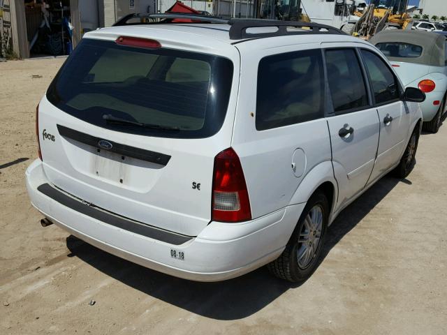 1FAHP36313W214388 - 2003 FORD FOCUS SE WHITE photo 4