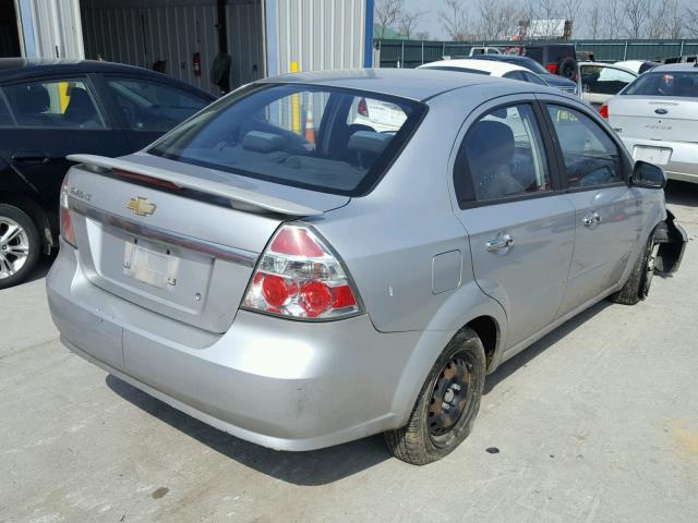 KL1TG56E39B313352 - 2009 CHEVROLET AVEO LT SILVER photo 4