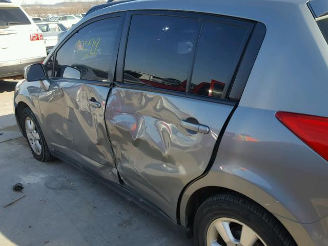 3N1BC1CP4CK294081 - 2012 NISSAN VERSA S GRAY photo 9