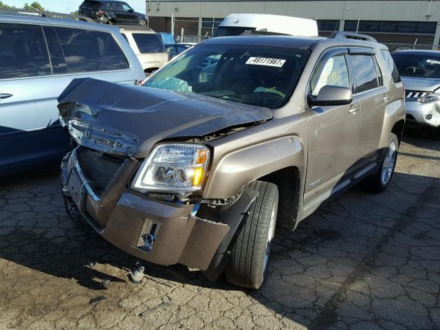 2GKALSEK8C6188008 - 2012 GMC TERRAIN SL TAN photo 2