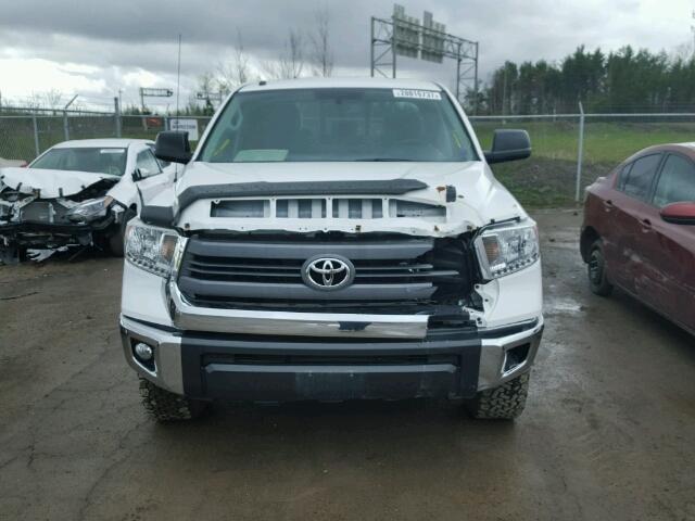 5TFUY5F15EX328228 - 2014 TOYOTA TUNDRA DOU WHITE photo 9