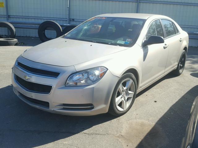 1G1ZG57B89F140498 - 2009 CHEVROLET MALIBU LS ოქროსფერი ფოტო 2
