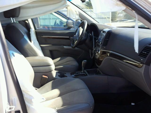 5XYZHDAGXBG006274 - 2011 HYUNDAI SANTA FE S SILVER photo 5