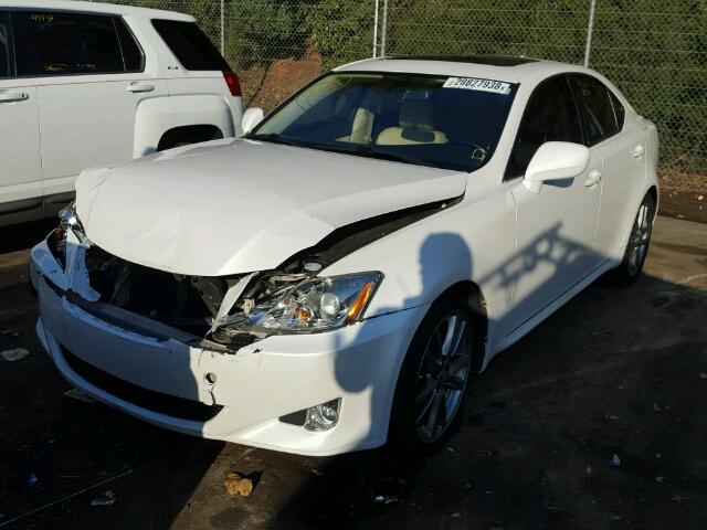 JTHBK262985062291 - 2008 LEXUS IS 250 WHITE photo 2