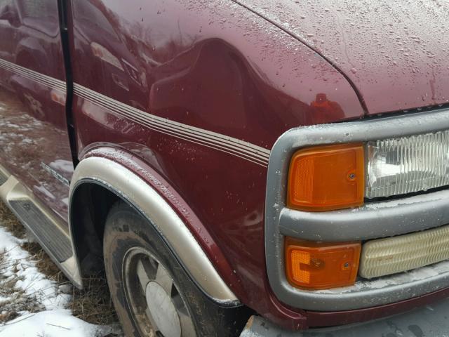 1GDFG15R811230735 - 2001 GMC SAVANA RV MAROON photo 9