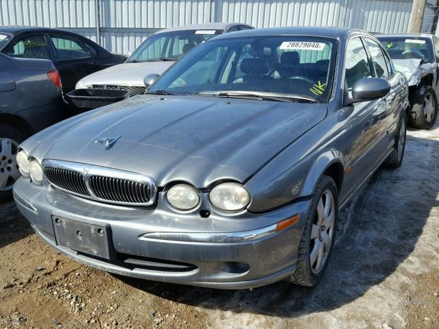 SAJEA51D42XC61325 - 2002 JAGUAR X-TYPE 2.5 GRAY photo 2