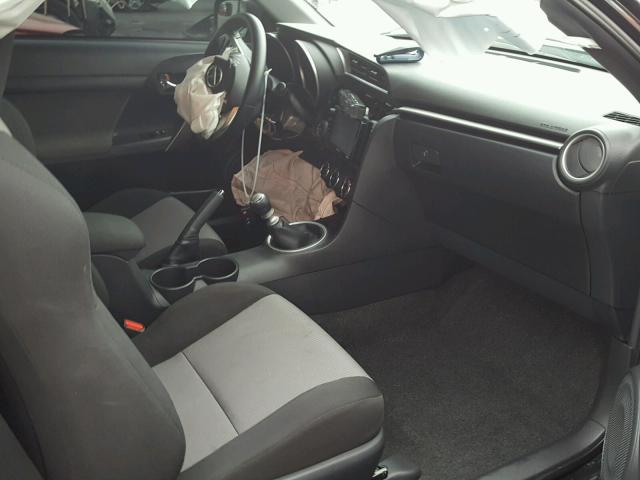 JTKJF5C72GJ015444 - 2016 TOYOTA SCION TC 黑色 照片 5