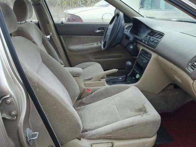 1HGCD5639RA187876 - 1994 HONDA ACCORD LX TAN photo 5