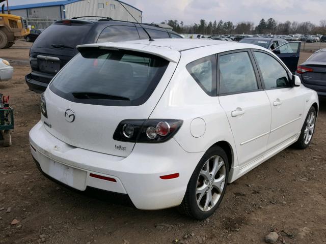 JM1BK343571663531 - 2007 MAZDA 3 HATCHBAC WHITE photo 4