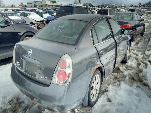 1N4AL11D15C216017 - 2005 NISSAN ALTIMA S GRAY photo 4