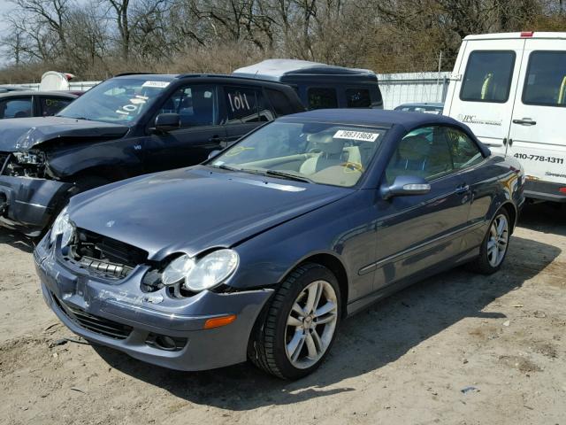 WDBTK56G26T062322 - 2006 MERCEDES-BENZ CLK 350 BLUE photo 2