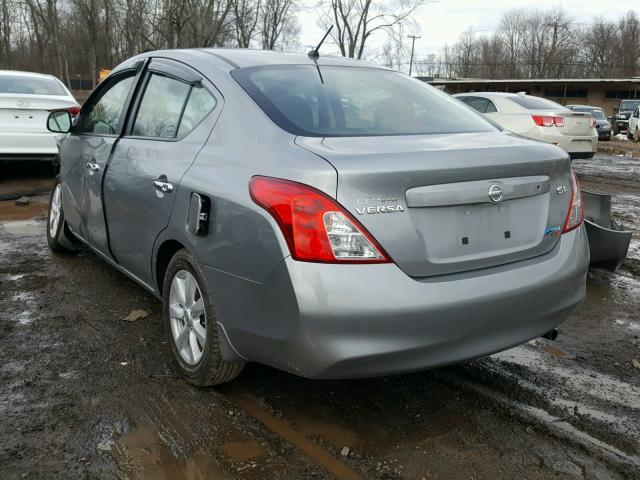 3N1CN7APXCL815142 - 2012 NISSAN VERSA S GRAY photo 3