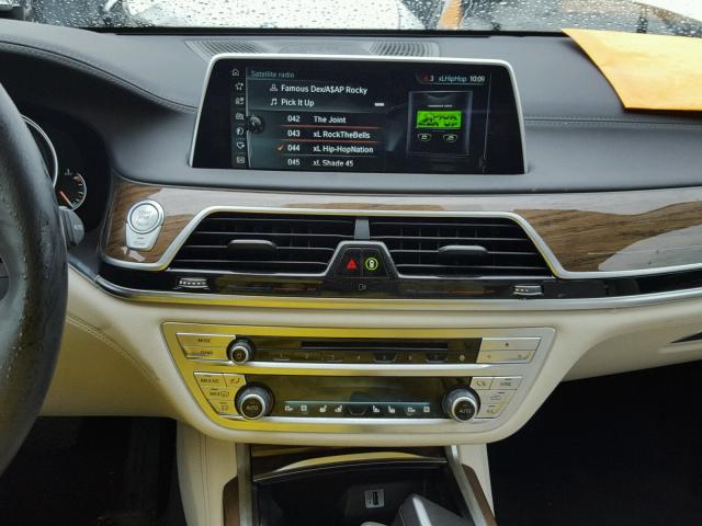 WBA7F0C56GGL99404 - 2016 BMW 750 I WHITE photo 9