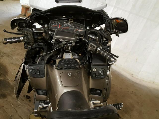 1HFSC47H28A701413 - 2008 HONDA GL1800 G GRAY photo 5