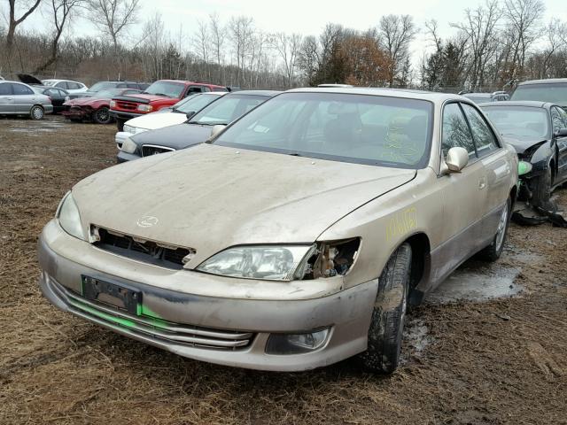 JT8BF28GX15108083 - 2001 LEXUS ES 300 TAN photo 2