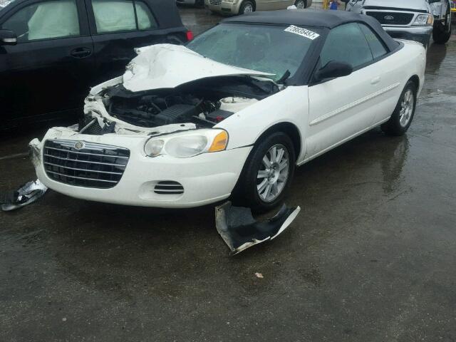 1C3EL75R55N640426 - 2005 CHRYSLER SEBRING GT WHITE photo 2