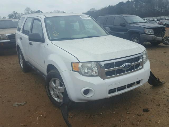 1FMCU0C74AKD46807 - 2010 FORD ESCAPE XLS WHITE photo 1