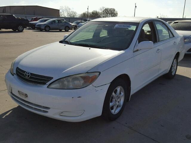 JTDBE32K420042815 - 2002 TOYOTA CAMRY LE 白色 照片 2