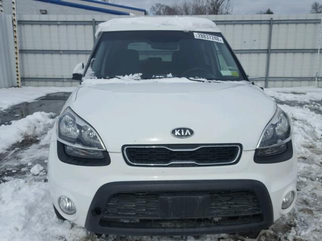 KNDJT2A6XC7367915 - 2012 KIA SOUL + WHITE photo 9