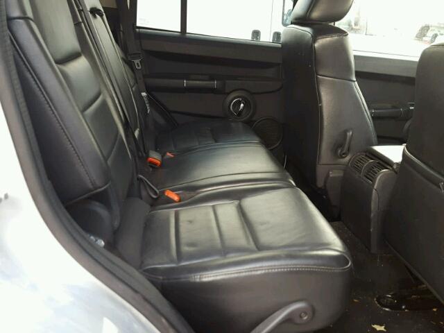 1J4RG4GKXAC153108 - 2010 JEEP COMMANDER SILVER photo 6