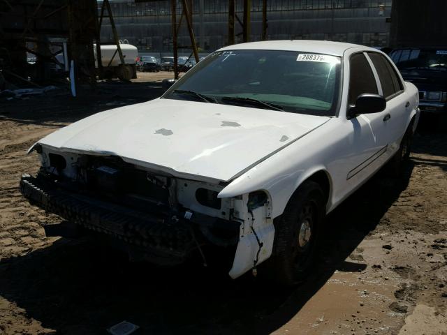 2FAHP71WX7X113739 - 2007 FORD CROWN VICT WHITE photo 2