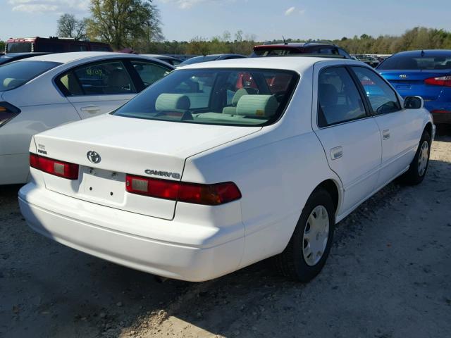 4T1BG28K4XU910481 - 1999 TOYOTA CAMRY CE WHITE photo 4