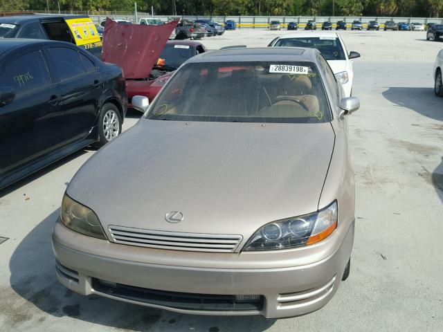 JT8GK13T1S0102817 - 1995 LEXUS ES 300 BEIGE photo 9