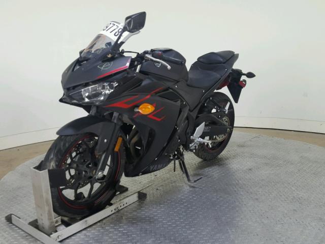 MH3RH06Y6HK016850 - 2017 YAMAHA YZFR3 BLACK photo 4