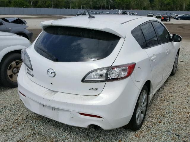 JM1BL1K52B1394404 - 2011 MAZDA 3 S WHITE photo 4