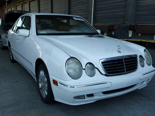 WDBJF65JX1B205563 - 2001 MERCEDES-BENZ E 320 WHITE photo 1