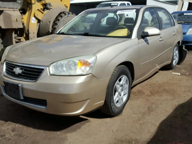 1G1ZT58N18F131175 - 2008 CHEVROLET MALIBU LT GOLD photo 2