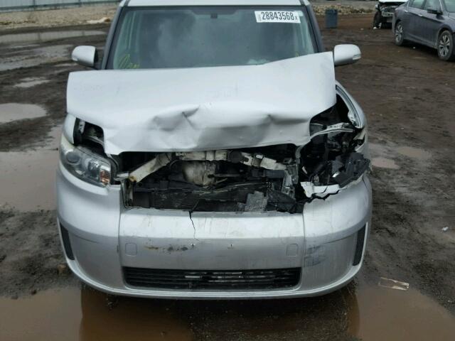JTLZE4FE3A1100984 - 2010 TOYOTA SCION XB 银色 照片 9