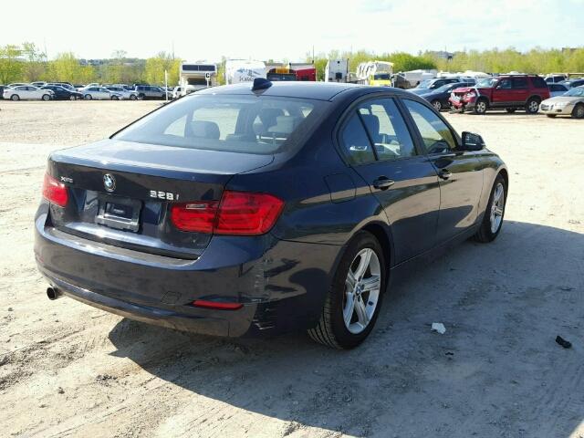 100000000014211W1 - 2013 BMW 320 I BLUE photo 4